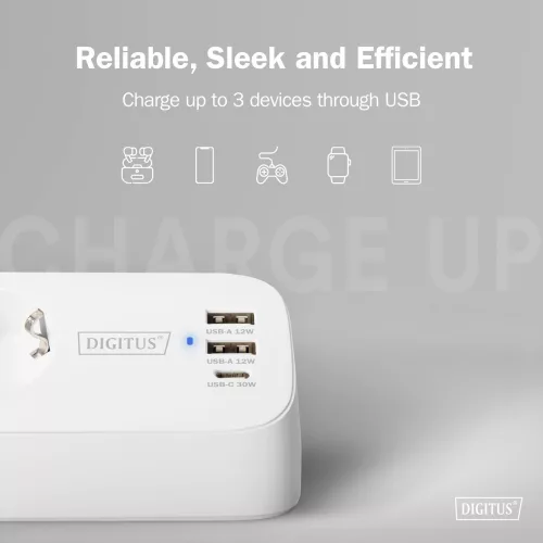 DIGITUS DA-70626 3 aljzatos 2x USB-A 1x USB-C fehér 1,5m asztali elosztó