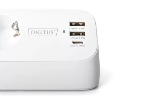 DIGITUS DA-70626 3 aljzatos 2x USB-A 1x USB-C fehér 1,5m asztali elosztó