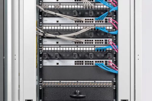 DIGITUS DN-19 BPN-02-SW 19" 2U fekete vakpanel