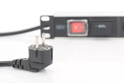 DIGITUS DN-95407 19" 1U PDU 7xCEE 7/3 schuko aljzat CEE7/7 csatlakozó 2m túlfeszültségvédett elosztósor