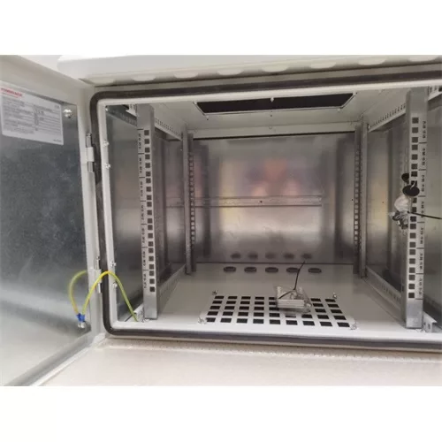 FORMRACK 12U 600x450 IP66 kültéri fali rack szekrény , dupla rétegű