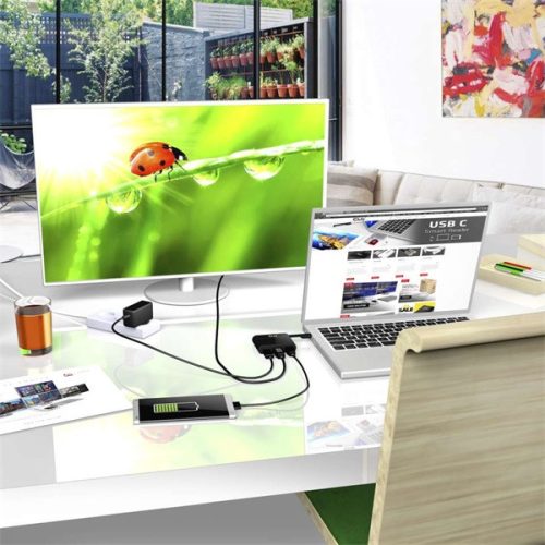 Club 3D Notebook Dokkoló - CSV-1532 (60W, 3.0 USB-C to D-Sub, VGA, 3.0 USB-A, (for Data) 3.0 USB-C)